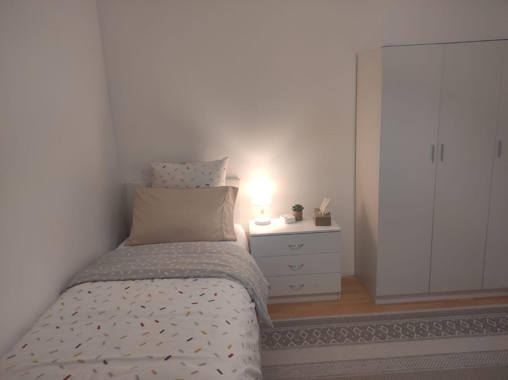 Chambres Senonches Centre-Ville מראה חיצוני תמונה